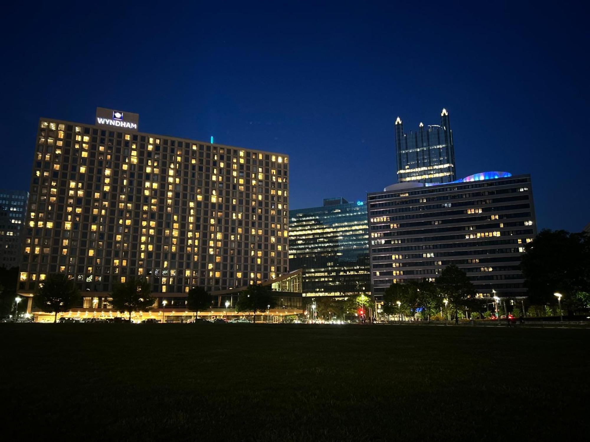 Sprawling Stadium Views Wonderful Location 24-7 Parking Gym Lounge ピッツバーグ エクステリア 写真